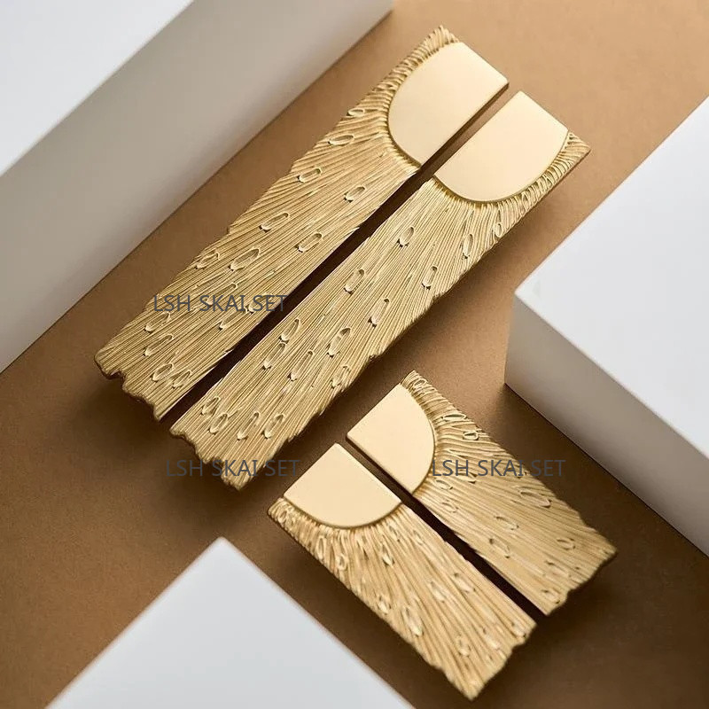 Unique Furniture Hardware - 1 Pc Unique Lines Brass Furniture